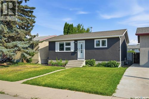 105 Grant Street, Saskatoon, SK - Outdoor With Facade