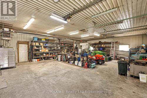 403745 Union Road, Ingersoll (Ingersoll - South), ON - Indoor Photo Showing Garage