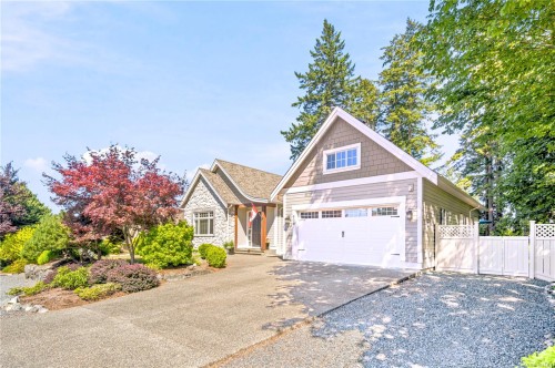609 Meadow Dr, Qualicum Beach, BC 