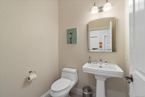 609 Meadow Dr, Qualicum Beach, BC 