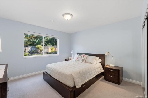 609 Meadow Dr, Qualicum Beach, BC 