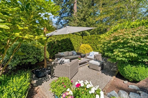 609 Meadow Dr, Qualicum Beach, BC 