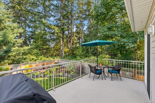 609 Meadow Dr, Qualicum Beach, BC 