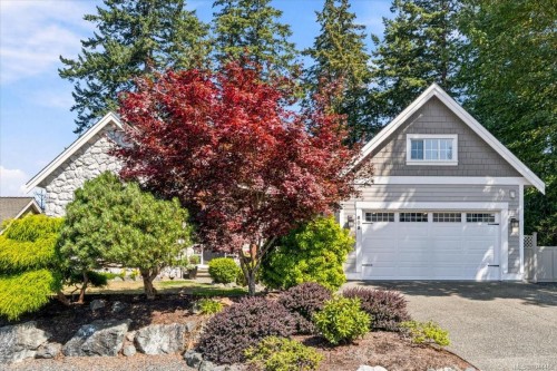 609 Meadow Dr, Qualicum Beach, BC 