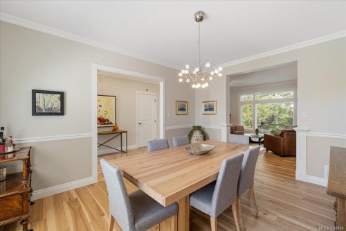 609 Meadow Dr, Qualicum Beach, BC 