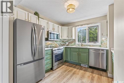 309 7Th Avenue, Humboldt, SK - Indoor Photo Showing Kitchen With Upgraded Kitchen