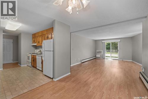 105 66 19Th Street W, Prince Albert, SK - Indoor Photo Showing Kitchen