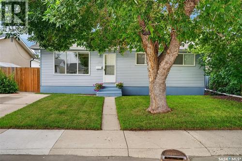 214 Fisher Crescent, Saskatoon, SK - Outdoor
