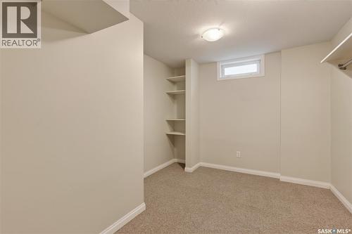 214 Fisher Crescent, Saskatoon, SK - Indoor