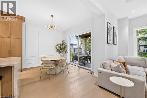 67 Cielo Court, Hamilton, ON - Indoor Photo Showing Living Room