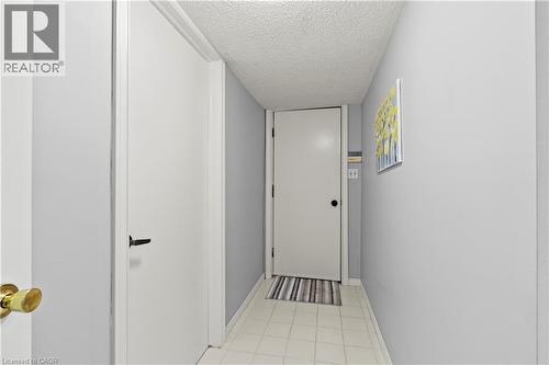 87 Monte Drive, Hamilton, ON - Indoor Photo Showing Other Room