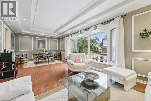 30 Shuh Avenue, Kitchener, ON - Indoor Photo Showing Living Room