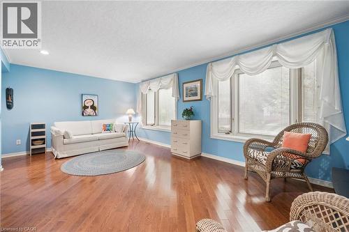 30 Shuh Avenue, Kitchener, ON - Indoor