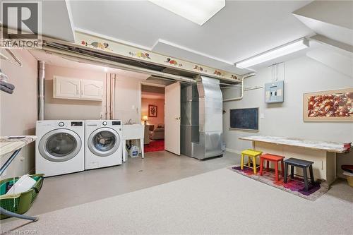 30 Shuh Avenue, Kitchener, ON - Indoor Photo Showing Laundry Room