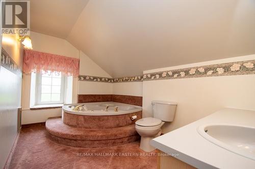 4 Piece Bath - 1444 5Th Line, Selwyn, ON 