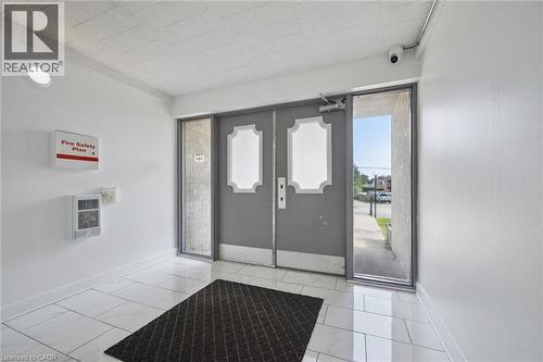 6 Walton Avenue Unit# 107, Kitchener, ON - Indoor Photo Showing Other Room