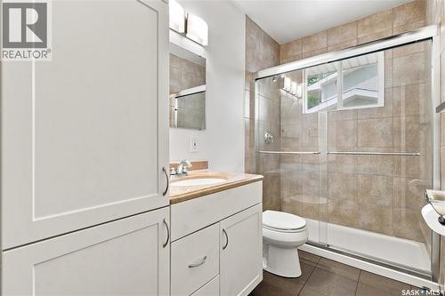 4059 Elphinstone Street, Regina, SK - Indoor Photo Showing Bathroom