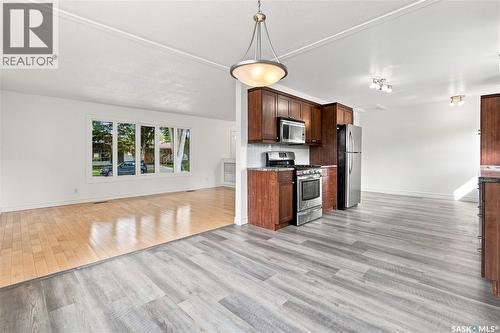 4059 Elphinstone Street, Regina, SK - Indoor Photo Showing Kitchen