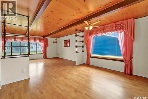 504 4Th Avenue W, Biggar, SK - Indoor Photo Showing Other Room