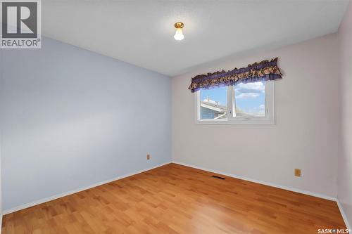 504 4Th Avenue W, Biggar, SK - Indoor Photo Showing Other Room
