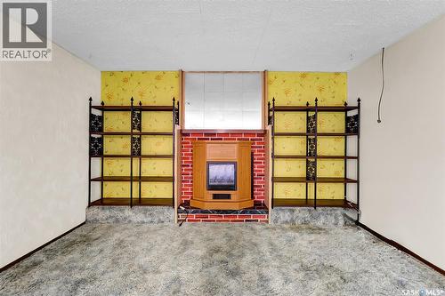 504 4Th Avenue W, Biggar, SK - Indoor Photo Showing Other Room