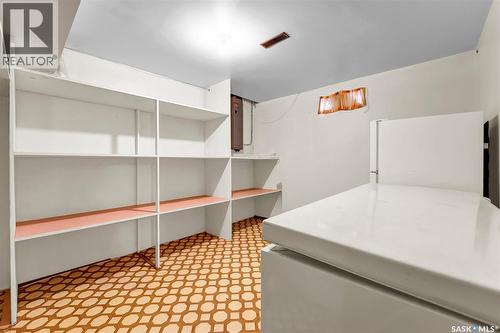 504 4Th Avenue W, Biggar, SK - Indoor With Storage