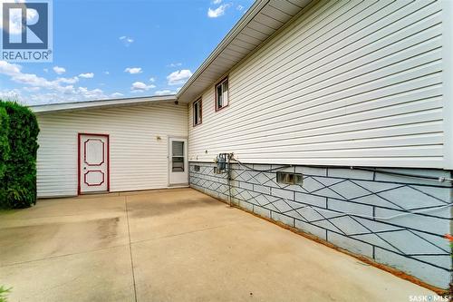 504 4Th Avenue W, Biggar, SK - Outdoor