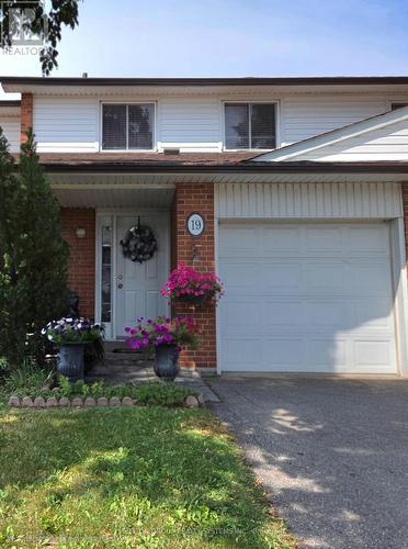 19 - 2380 BROMSGROVE ROAD  Mississauga, ON L5J 4E6