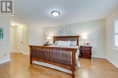 4177 Millcroft Park Drive, Burlington, ON - Indoor Photo Showing Bedroom