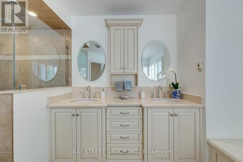 4177 Millcroft Park Drive, Burlington, ON - Indoor Photo Showing Bathroom