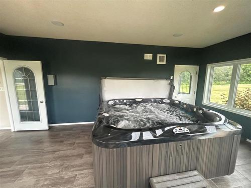 155059 Pth 16 Highway, Foxwarren, MB - Indoor Photo Showing Bedroom