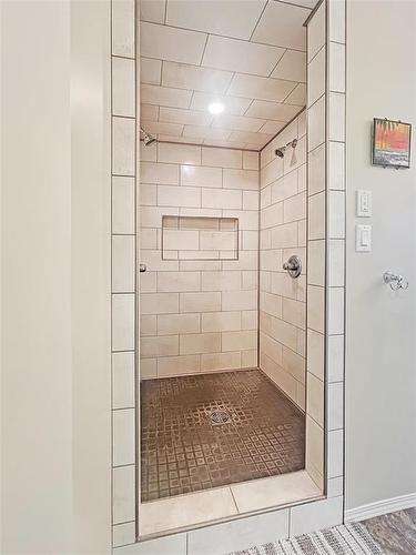 155059 Pth 16 Highway, Foxwarren, MB - Indoor Photo Showing Bathroom