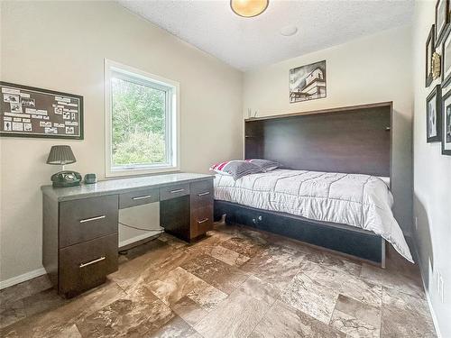 155059 Pth 16 Highway, Foxwarren, MB - Indoor Photo Showing Bedroom