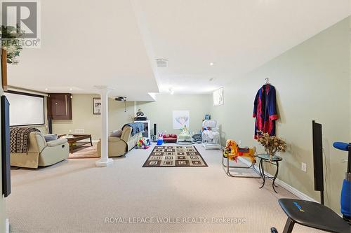 805 Munich Circle, Waterloo, ON - Indoor