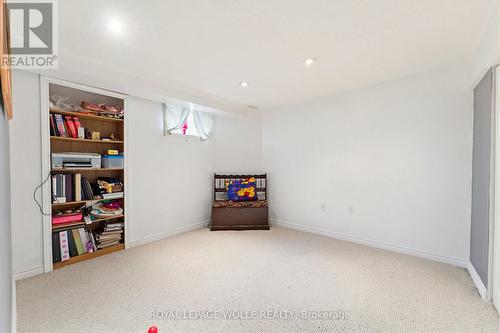 805 Munich Circle, Waterloo, ON - Indoor