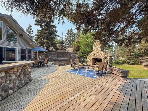156 Crocus Street, Clear Lake, MB - Outdoor With Deck Patio Veranda