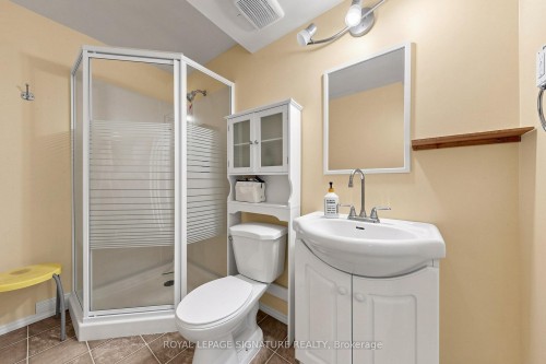 A5-110 Activa Avenue, Kitchener, ON - Indoor Photo Showing Bathroom