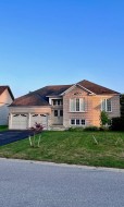 55 Regina Boulevard  Wasaga Beach, ON L9Z 1M8