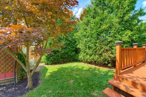 32 Silvervine Drive, Hamilton, ON - Outdoor