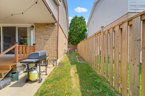 32 Silvervine Drive, Hamilton, ON - Outdoor With Deck Patio Veranda With Exterior