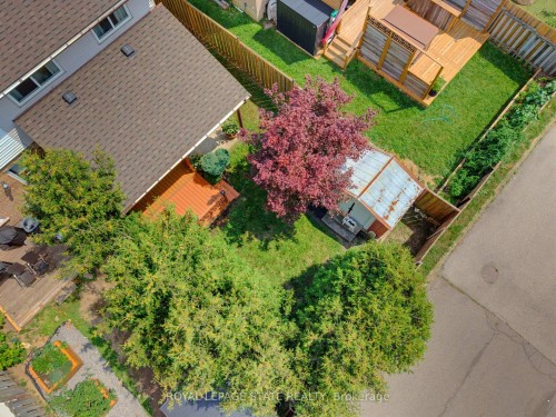 32 Silvervine Drive, Hamilton, ON - Outdoor