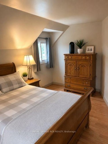 758016 2Nd Line E, Mulmur, ON - Indoor Photo Showing Bedroom