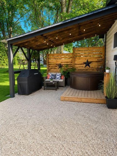 758016 2Nd Line E, Mulmur, ON - Outdoor With Deck Patio Veranda