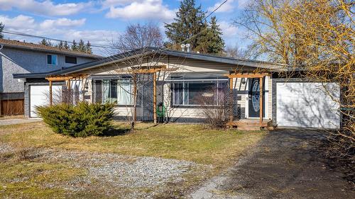 458-460 Keithley Road, Kelowna, BC - Outdoor