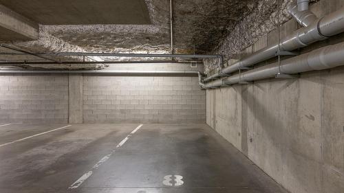 108-1957 Kane Road, Kelowna, BC - Indoor Photo Showing Garage