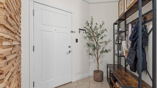 108-1957 Kane Road, Kelowna, BC - Indoor Photo Showing Other Room