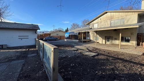 1441 Springfield Road, Kelowna, BC - Outdoor With Deck Patio Veranda