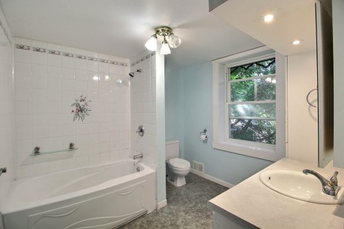 Salle de bains - 86 Rue Albert, Windsor, QC - Indoor Photo Showing Bathroom