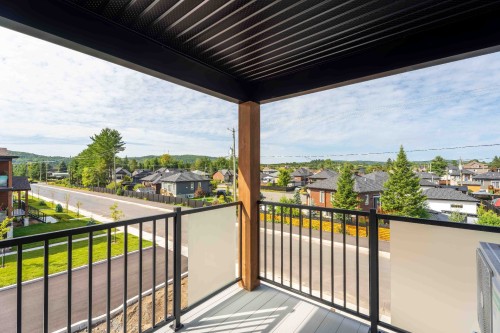 Terrasse - 11-100 Rue Du Cantouque, Mont-Tremblant, QC - Outdoor With View With Exterior