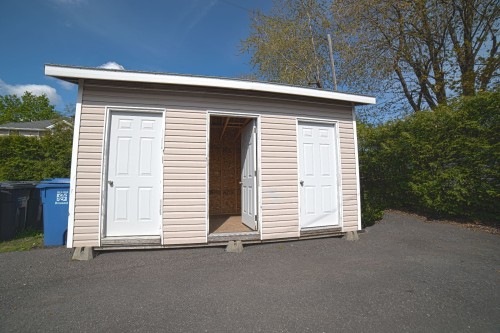 Rangement - 5705A Rue Alphonse, Brossard, QC - Outdoor